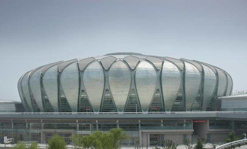 大型体育场馆建设与运营模式分析